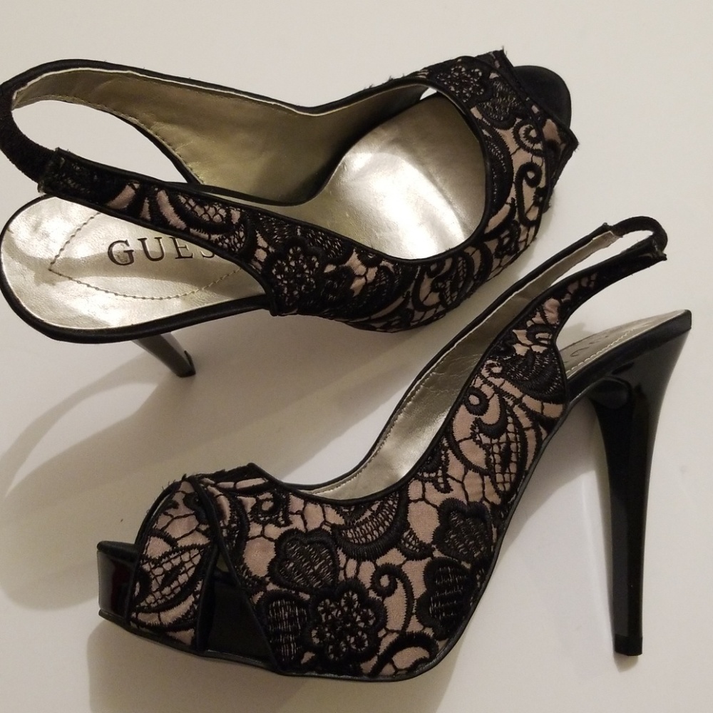 Guess shoes embroided us 7.5. NEW - Picture 3 of 4